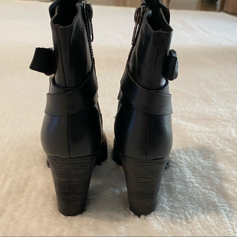 🌺 Gorgeous Joe’s Jeans Addison Black Booties 🌺 - Picture 3 of 5